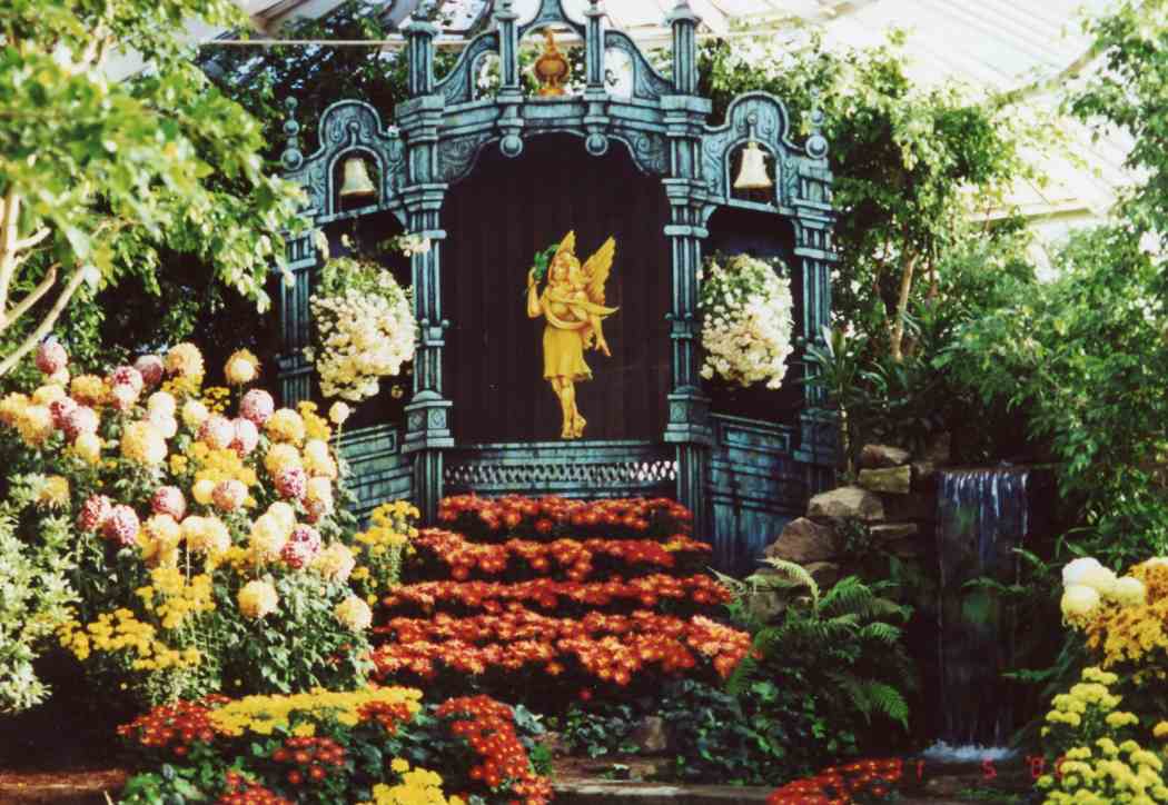 Fall Flower Show 2000: Oktoberfest of Flowers