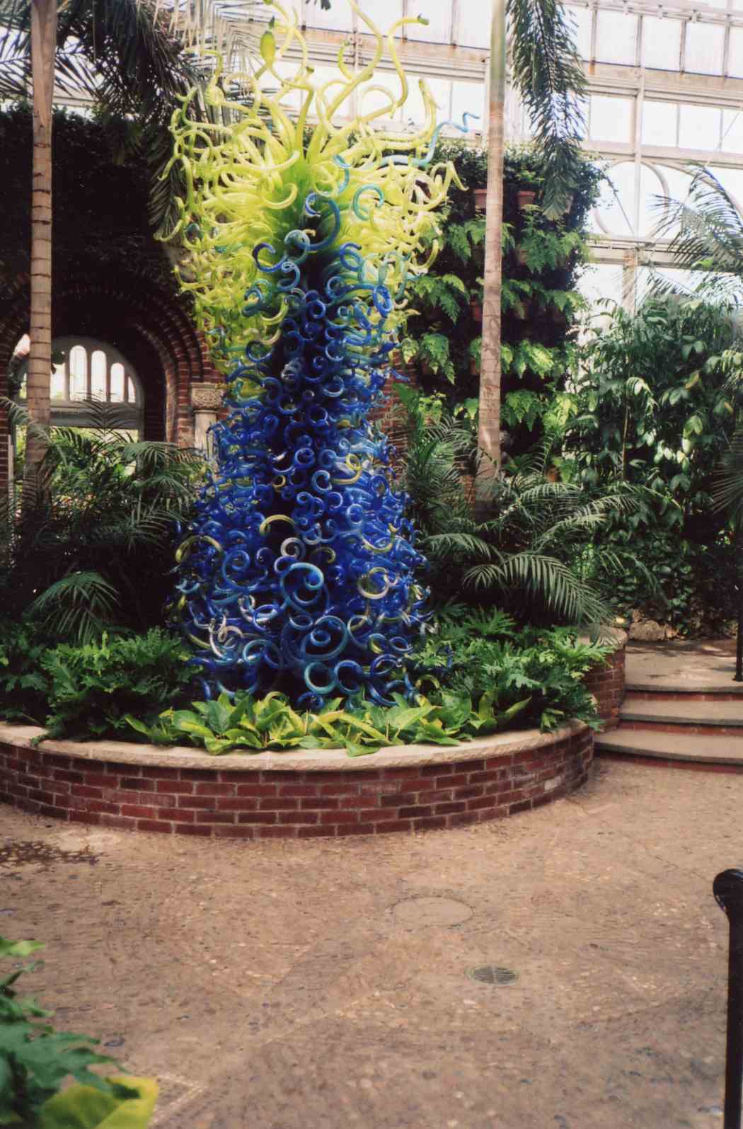 Chihuly at Phipps: Gardens and Glass