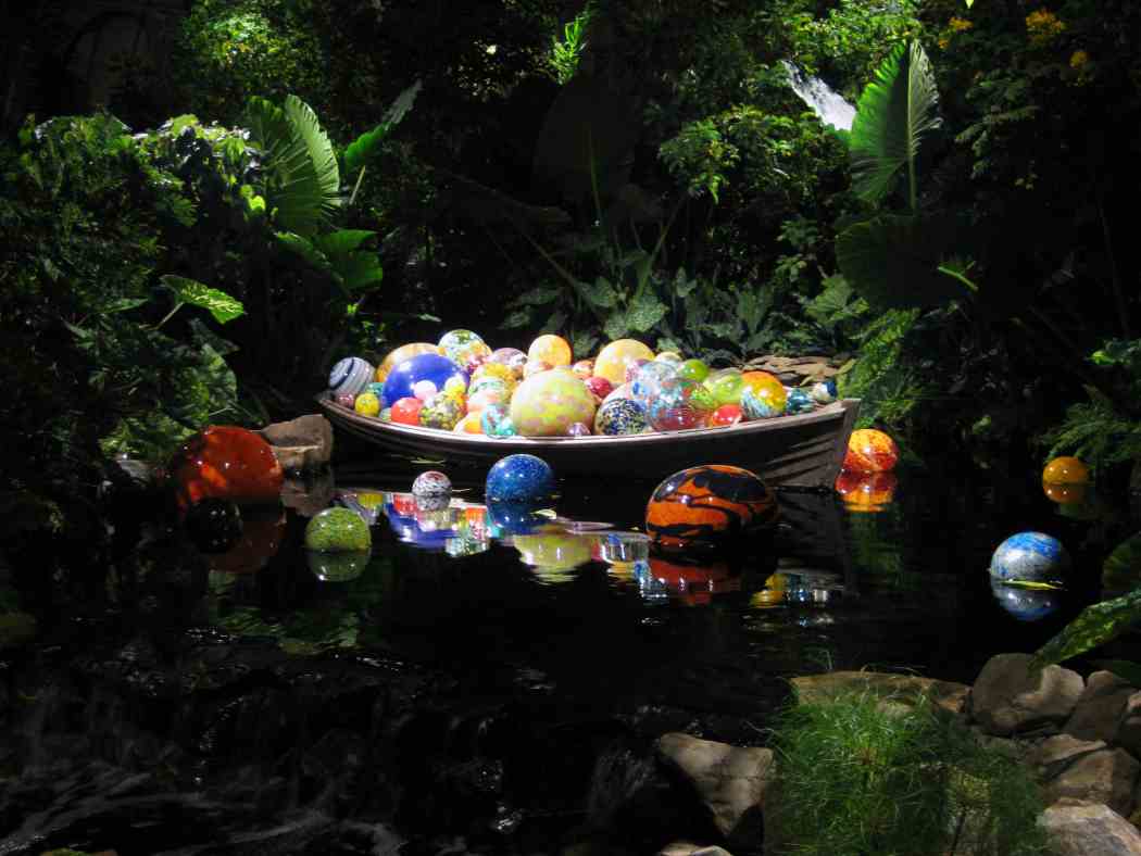 Chihuly at Phipps: Gardens and Glass