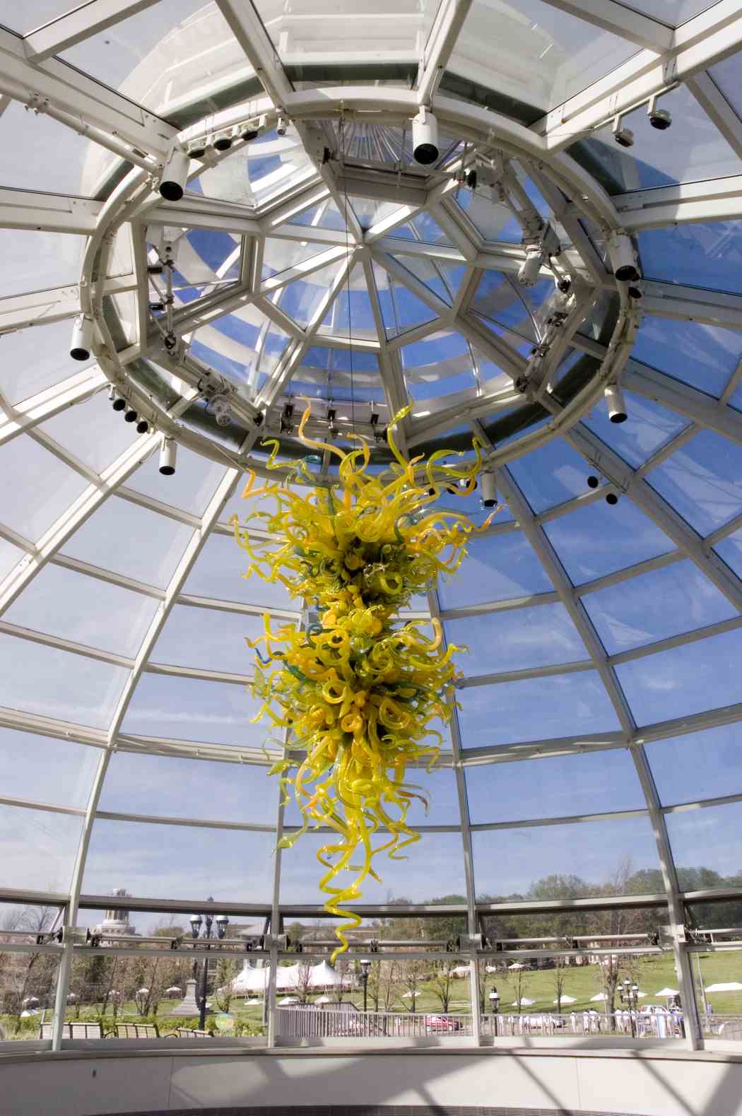 Chihuly at Phipps: Gardens and Glass