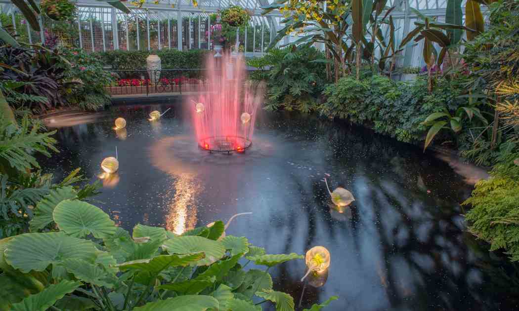 Summer Flower Show 2013: Glass in the Gardens