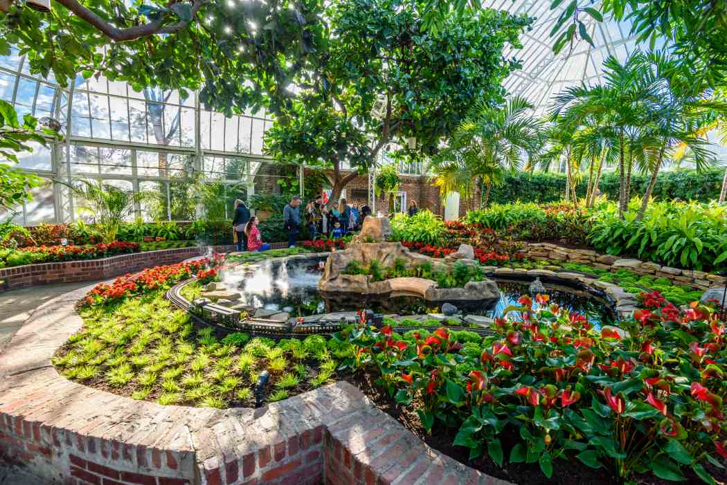 Winter Flower Show and Light Garden 2017: Holiday Magic! Winter Flower Show and Light Garden 2017: Holiday Magic!