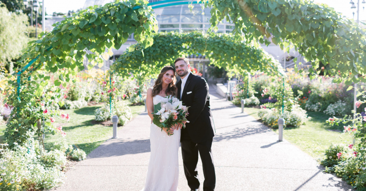 Weddings Under Glass: Dominique and Shawn