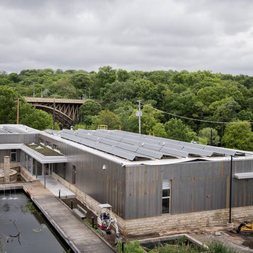 Groundbreaking Exhibit Staging Center Opens at Phipps Conservatory