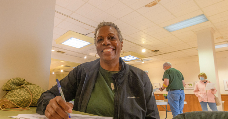 Volunteer Spotlight: Shawna Bridgett Volunteer Spotlight: Shawna Bridgett
