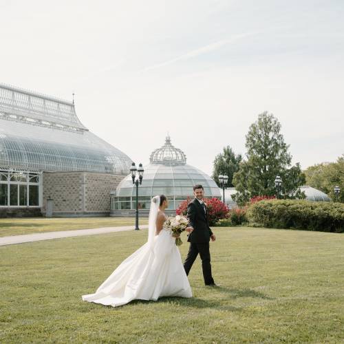 Weddings Under Glass: Sydney and Kyle