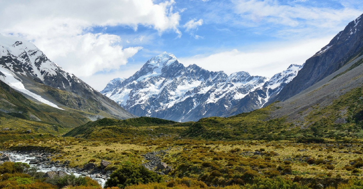 The Biophilic Mind: Can beautiful nature make you nicer?