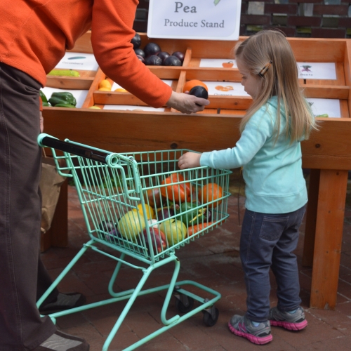 Play Farmers’ Market