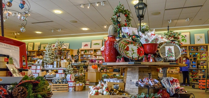 Member Shopping Hours and Discount Member Shopping Hours and Discount