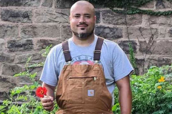 Growing Community Through Food Growing Community Through Food